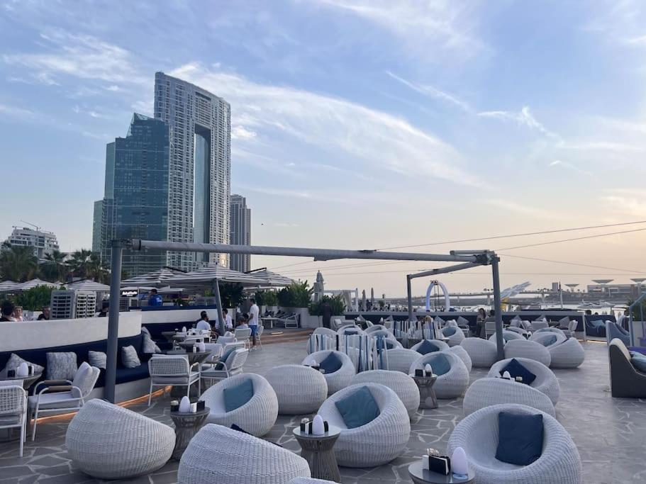 Apartment Jumeirah Residents, Free Parking