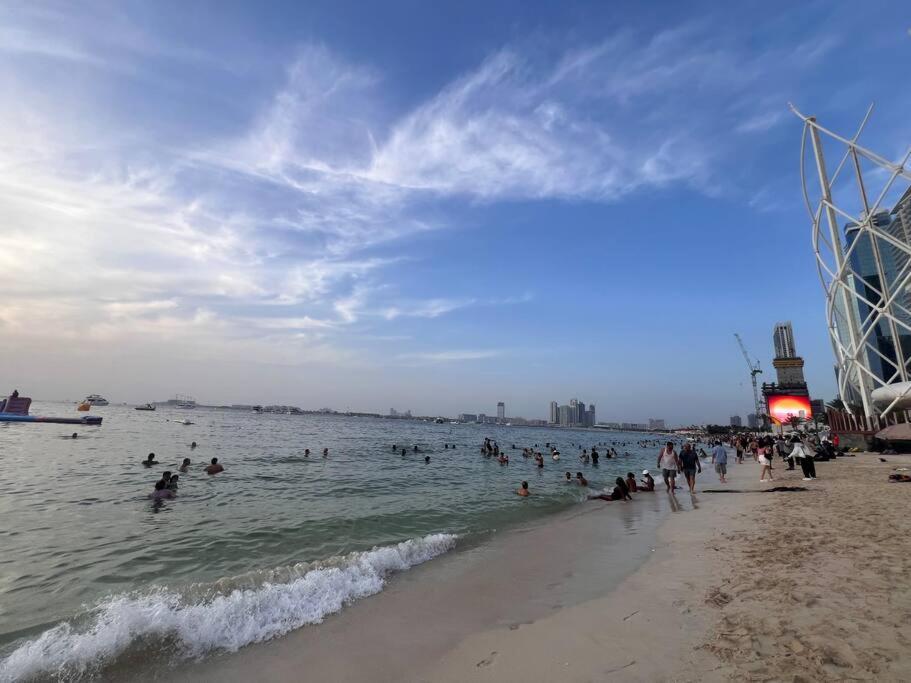 Jumeirah Residents, Free Parking Apartment Dubai